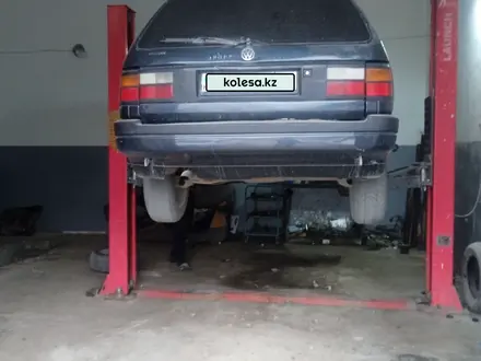 Volkswagen Passat 1990 года за 1 300 000 тг. в Шымкент – фото 10