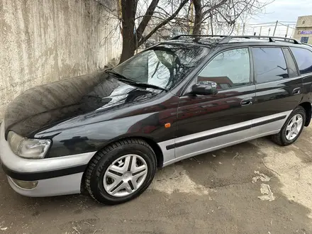 Toyota Caldina 1996 года за 1 800 000 тг. в Уральск – фото 2