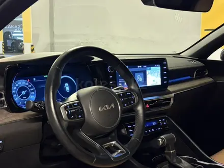 Kia K5 2023 года за 13 200 000 тг. в Алматы – фото 6