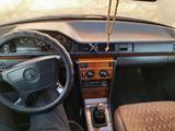 Mercedes-Benz E 200 1994 годаүшін2 200 000 тг. в Балхаш – фото 5