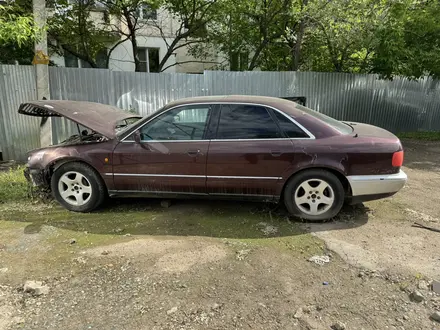 Audi A8 1998 года за 800 000 тг. в Уральск