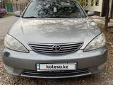 Toyota Camry 2004 годаfor6 800 000 тг. в Шымкент – фото 3