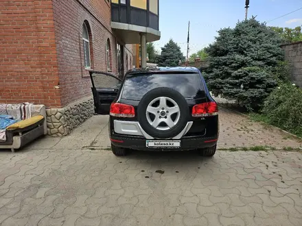 Volkswagen Touareg 2006 года за 7 000 000 тг. в Алматы – фото 16