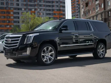 Cadillac Escalade 2019 года за 36 000 000 тг. в Алматы