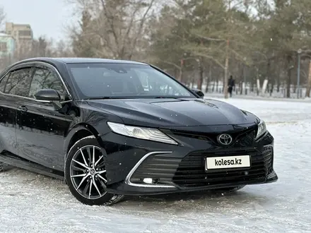 Toyota Camry 2021 года за 16 500 000 тг. в Астана – фото 9