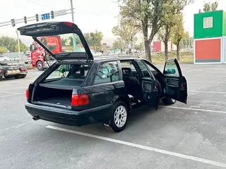 Audi 100