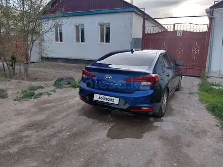 Hyundai Elantra 2019 года за 6 490 000 тг. в Кызылорда – фото 2
