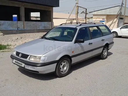 Volkswagen Passat 1995 годаүшін1 850 000 тг. в Шымкент – фото 4