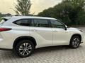 Toyota Highlander 2023 года за 27 300 000 тг. в Алматы – фото 8