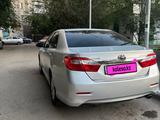 Toyota Camry 2015 года за 10 000 000 тг. в Караганда – фото 2