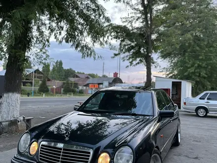 Mercedes-Benz E 55 AMG 1997 года за 8 000 000 тг. в Шымкент