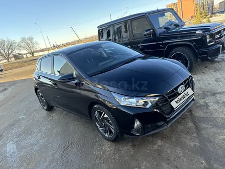 Hyundai i20 2023 года за 8 000 000 тг. в Актобе – фото 3