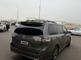 Toyota Sienna 2016 года за 8 000 000 тг. в Атырау – фото 2