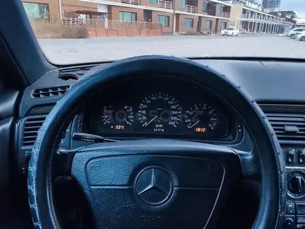 Mercedes-Benz E 230 1995 года за 2 200 000 тг. в Актау