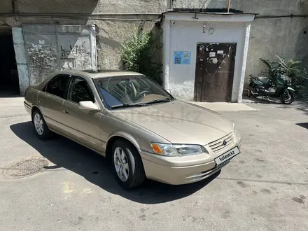 Toyota Camry 1998 года за 3 450 000 тг. в Алматы