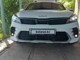 Kia Rio X-Line 2022 года за 8 850 000 тг. в Уральск