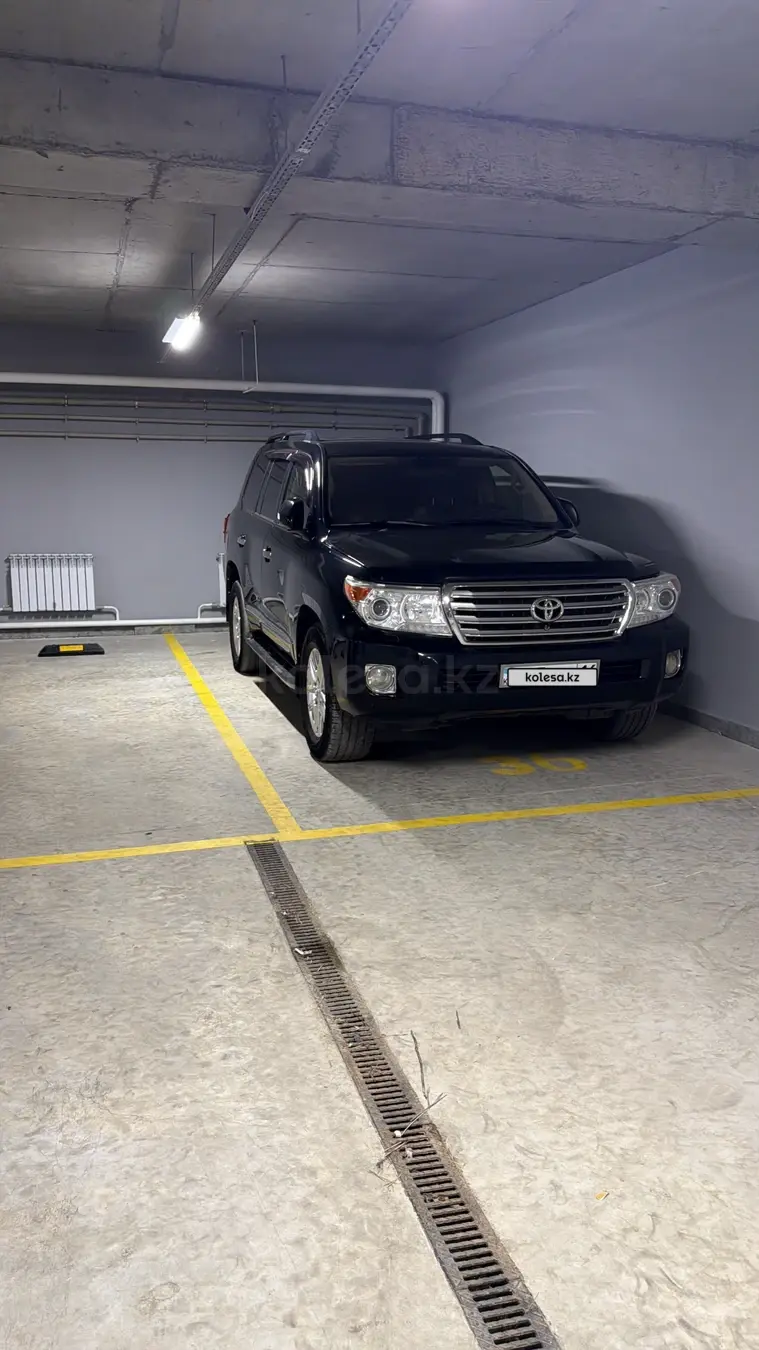 Toyota Land Cruiser, 2013