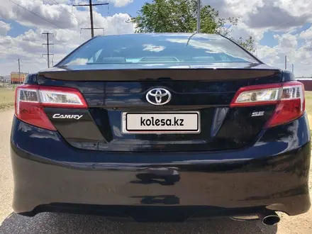 Toyota Camry 2014 года за 6 300 000 тг. в Актобе – фото 11