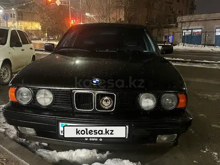 BMW 530 1990 года за 2 500 000 тг. в Шымкент – фото 2