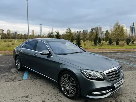 Mercedes-Benz S 560 2018 года за 47 000 000 тг. в Астана – фото 15