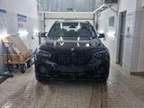 BMW X5 M 2022 года за 80 000 000 тг. в Астана