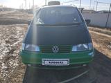 Volkswagen Sharan 1997 года за 2 200 000 тг. в Уральск – фото 2