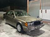 Mercedes-Benz E 200 1993 года за 1 650 000 тг. в Петропавловск