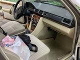 Mercedes-Benz E 200 1993 года за 1 650 000 тг. в Петропавловск – фото 3