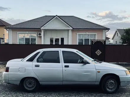 ВАЗ (Lada) 2110 2002 года за 650 000 тг. в Атырау – фото 5