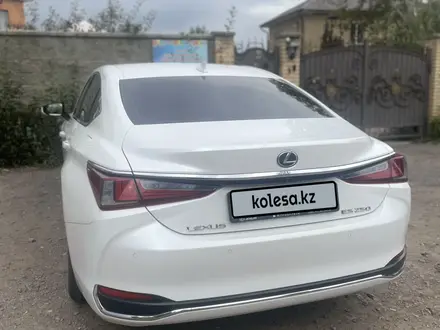 Lexus ES 250 2019 года за 20 500 000 тг. в Астана – фото 5