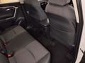 Toyota RAV4 2022 года за 13 400 000 тг. в Уральск – фото 27