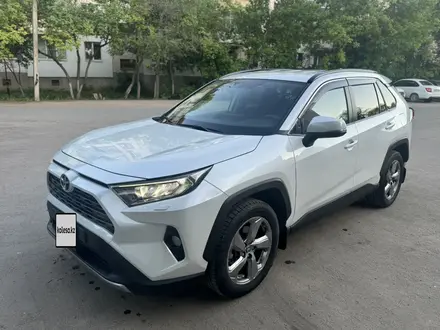 Toyota RAV4 2022 года за 13 400 000 тг. в Уральск