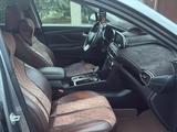 Hyundai Santa Fe 2019 года за 10 000 000 тг. в Уральск – фото 5