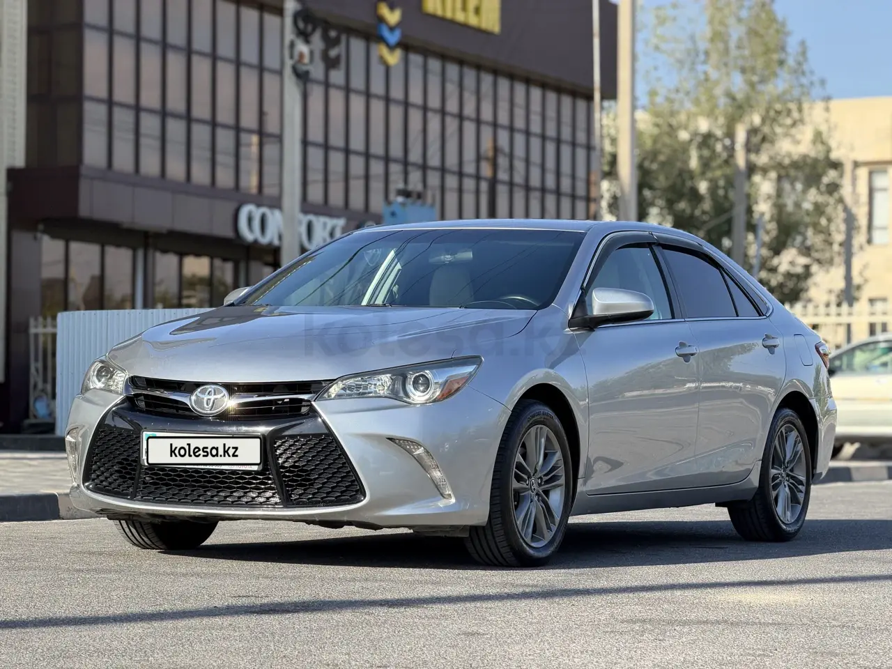 Toyota Camry, 2015