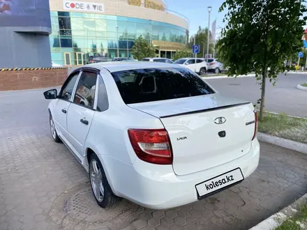 ВАЗ (Lada) Granta 2190 2017 года за 2 450 000 тг. в Астана – фото 3