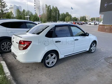 ВАЗ (Lada) Granta 2190 2017 года за 2 450 000 тг. в Астана – фото 2