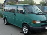 Volkswagen Caravelle 1996 годаүшін3 000 000 тг. в Костанай