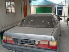 Audi 100, 1990