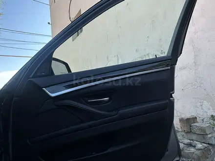 BMW 528 2014 года за 10 800 000 тг. в Алматы – фото 40