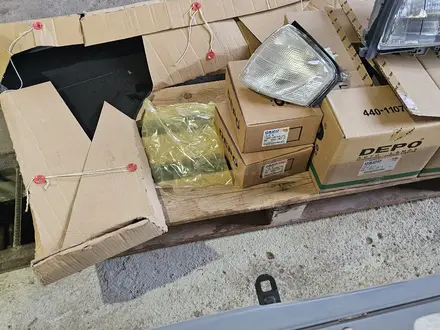 Капот фара поворотник решотка за 45 000 тг. в Актобе – фото 6