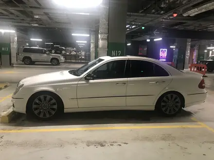 Mercedes-Benz E 320 2003 года за 6 600 000 тг. в Астана – фото 3