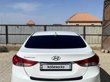 Hyundai Elantra 2013 годаfor3 600 000 тг. в Актау – фото 2