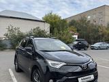 Toyota RAV4 2016 года за 10 300 000 тг. в Астана – фото 2