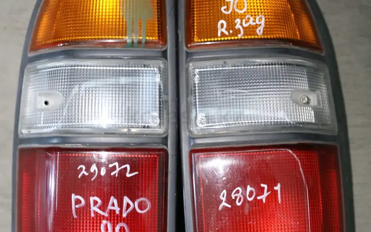 Задний левый фонарь на Toyota Land Cruiser Prado 90 за 10 000 тг. в Алматы