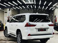 Lexus LX 570 2015 года за 37 000 000 тг. в Астана