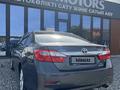 Toyota Camry 2014 года за 7 500 000 тг. в Актобе – фото 8