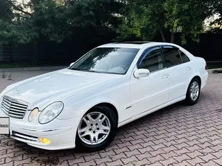 Mercedes-Benz E 320