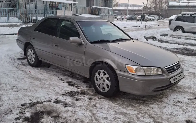 Toyota Camry 2000 годаfor3 700 000 тг. в Алматы