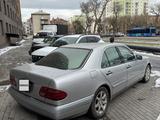 Mercedes-Benz E 320 1996 годаfor2 500 000 тг. в Астана – фото 2