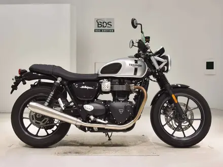 Triumph  STREET TWIN 900 2018 года за 4 690 000 тг. в Шымкент